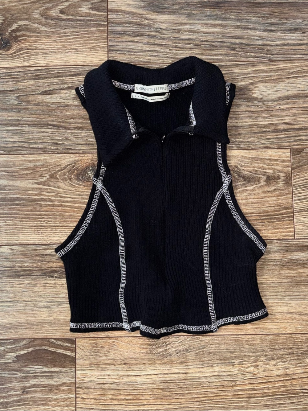 Urban Outfitters 1/4 Zip Crop Top